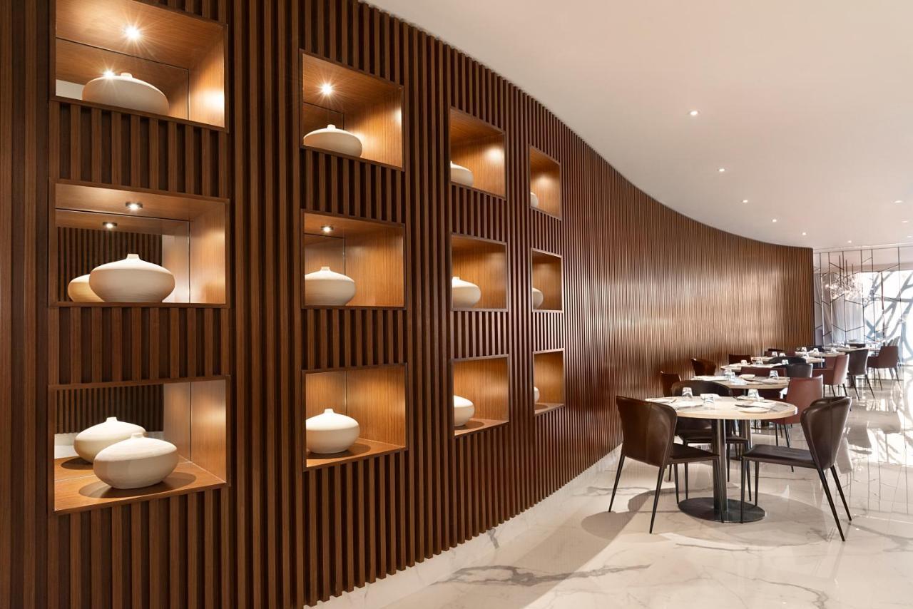 Asiana Grand Hotel Дубай Экстерьер фото Interior of the restaurant