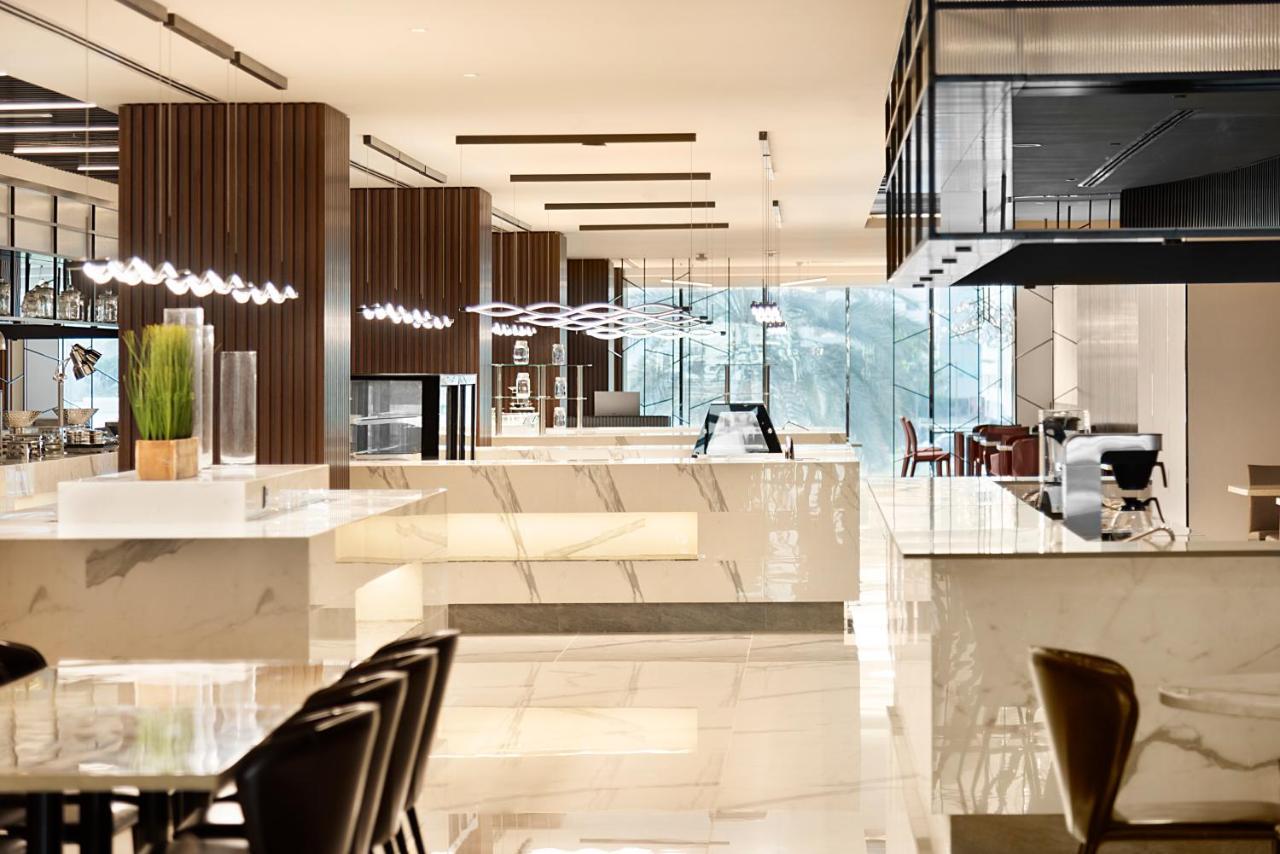 Asiana Grand Hotel Дубай Экстерьер фото The lounge at the airport