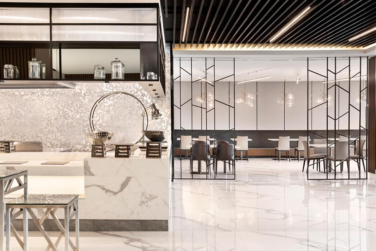 Asiana Grand Hotel Дубай Экстерьер фото The interior of the restaurant